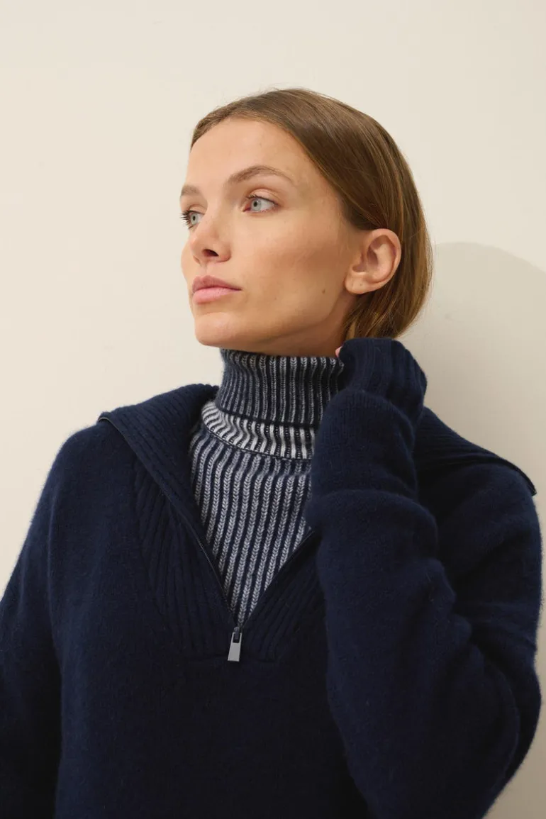 AKAR pull col camionneur navy