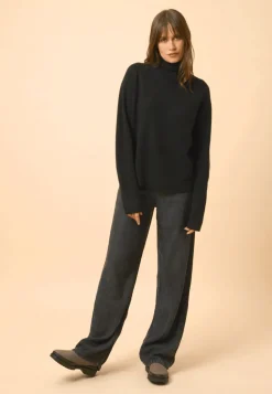 ALYSSA pull col montant noir