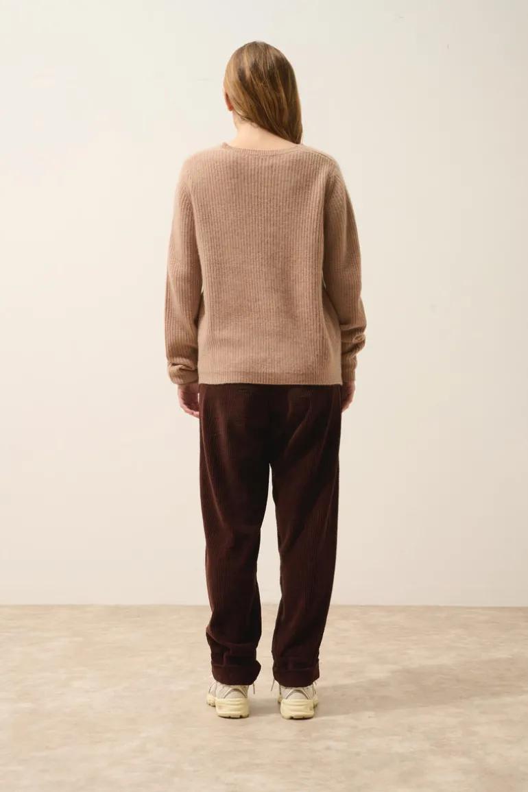AMRITA pull col v camel chiné