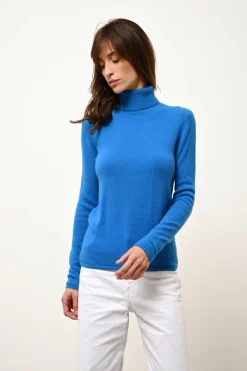 AVA pull col roulé azur
