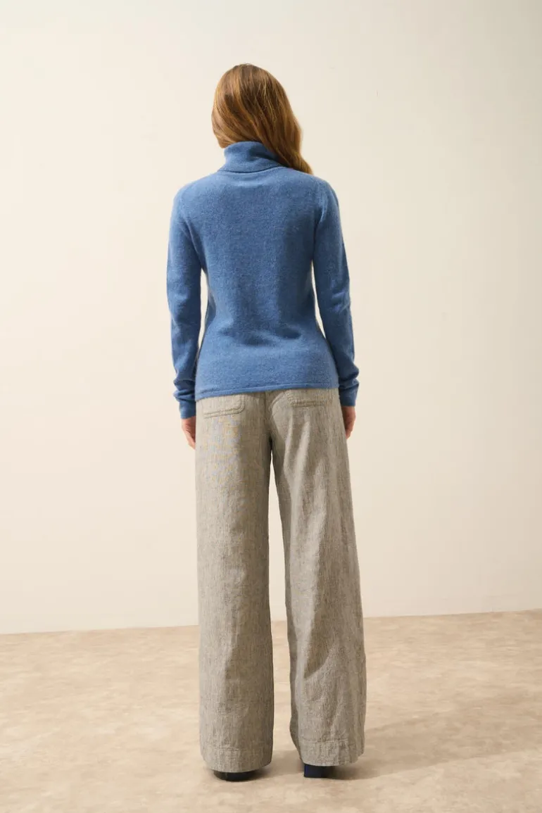 AVA pull col roulé bleu denim