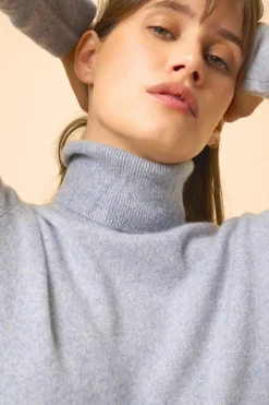 AVA pull col roulé bleu ivoire
