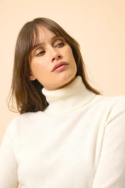 AVA pull col roulé neige