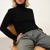 AVA pull col roulé noir