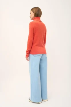 AVA pull col roulé orange chiné