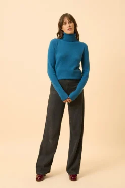 AVA pull col roulé paon