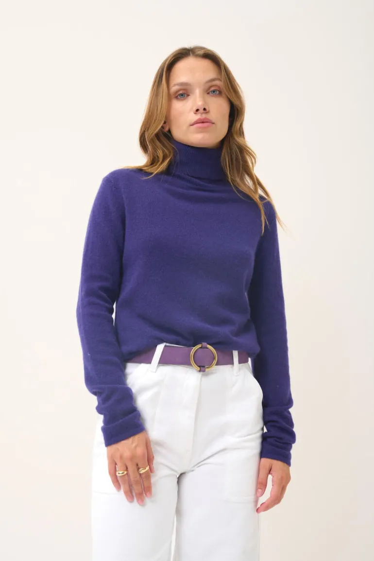 AVA pull col roulé purple
