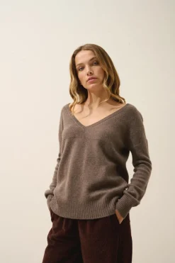 CASSIE pull col v taupe chiné