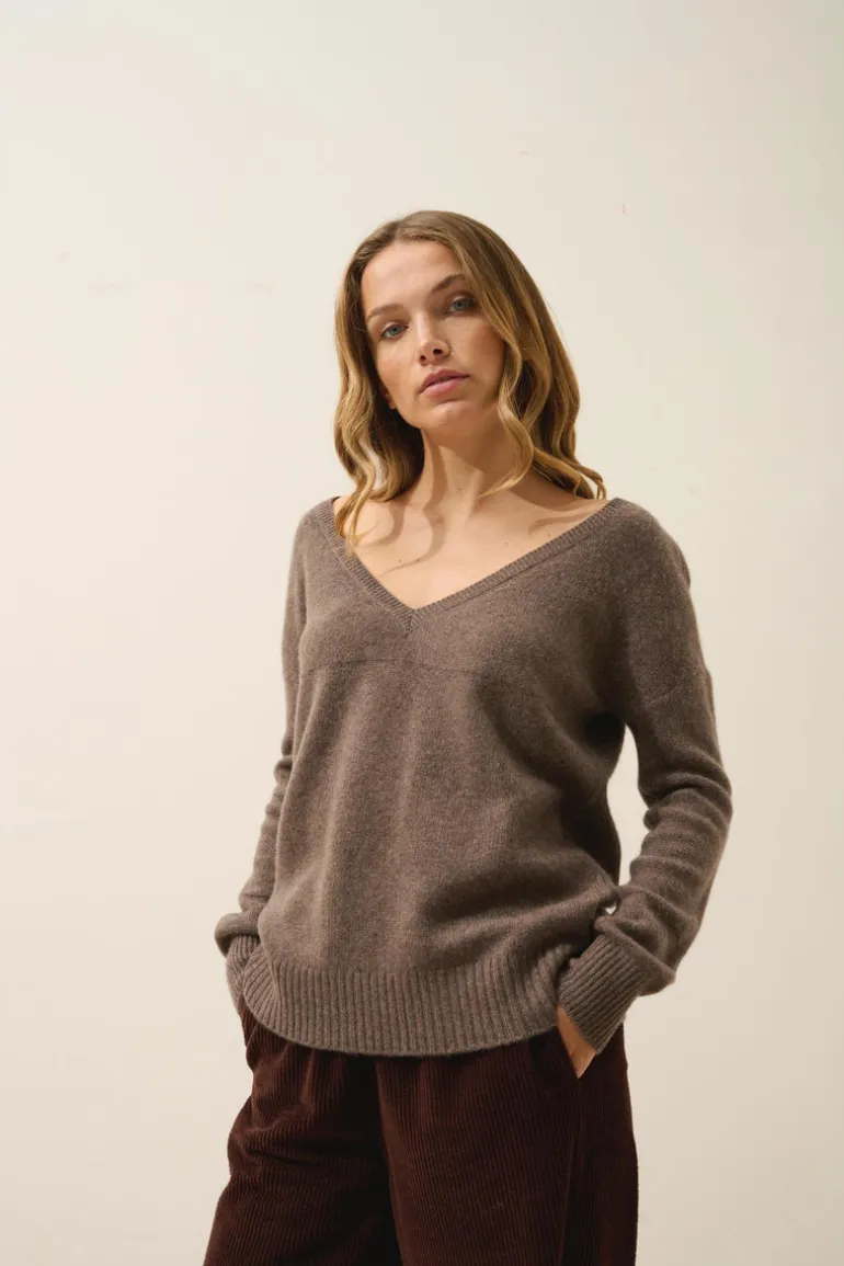 CASSIE pull col v taupe chiné