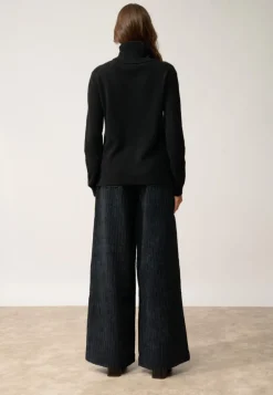 DONATELLA pull col roulé noir