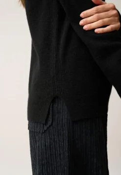 DONATELLA pull col roulé noir