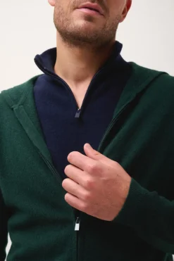 ELLIOT gilet col zippé capuche cyprès