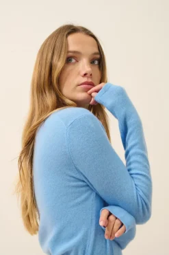 JOAN pull col v baby blue