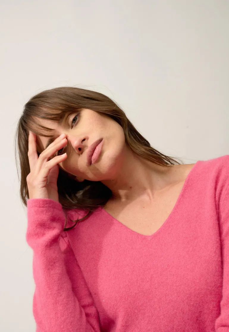 JOAN pull col v fraise