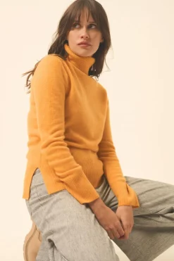 LEXIE pull col roulé curcuma