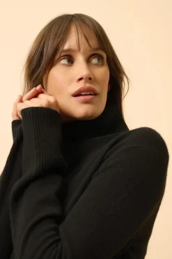 LEXIE pull col roulé noir