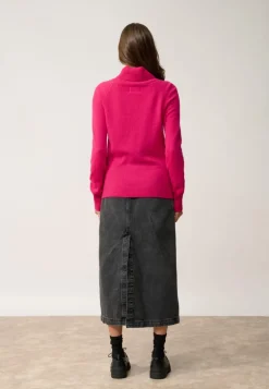LILLY pull col roulé fuchsia