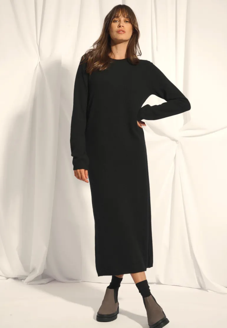 LINA robe col rond noir