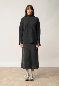 LOUISE pull col roulé noir chiné
