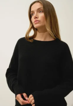 LOUNA pull col rond noir