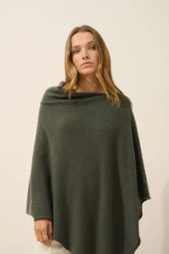 MEREDITH poncho col bateau kaki chiné