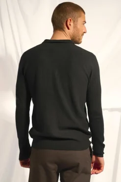 NOAH pull col polo ouvert noir