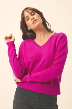 NORA pull col v violine