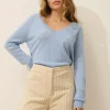 PHOEBE pull col v bleu ciel chiné