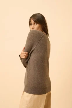 PHOEBE pull col v taupe chiné