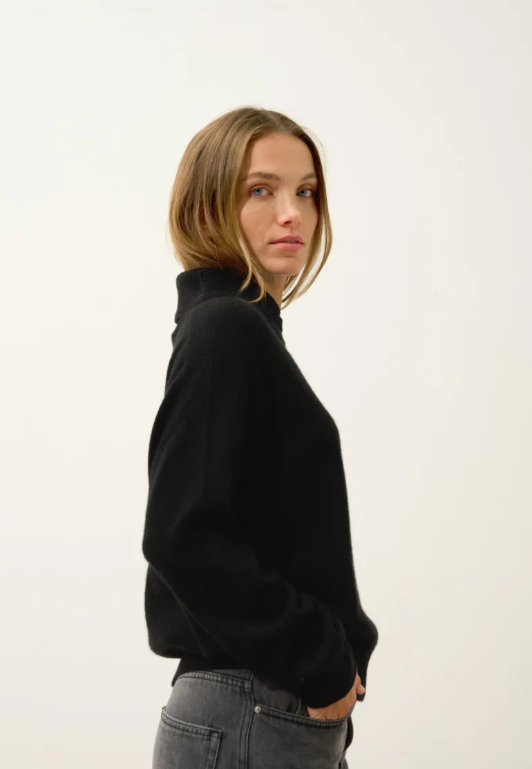 PIURA pull col claudine noir