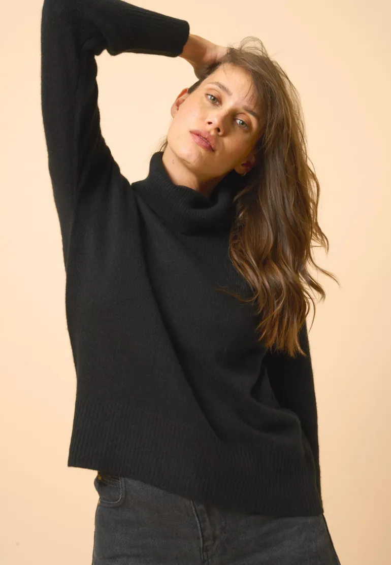 ROMANE pull col roulé noir