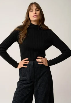 SUNNEVA pull col montant noir