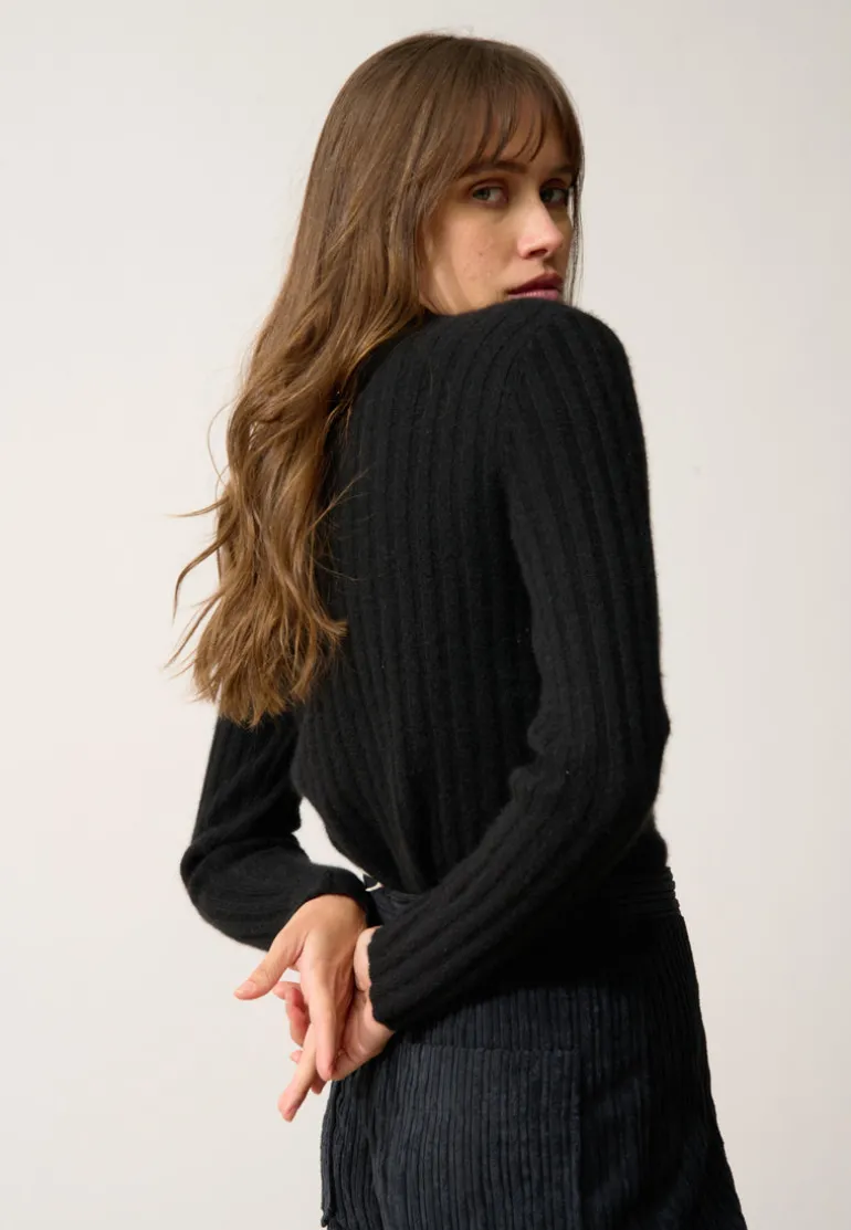 SUNNEVA pull col montant noir