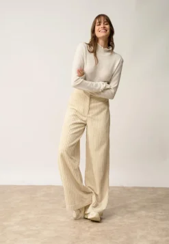 TRILA pull col montant ivoire