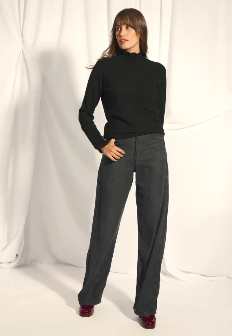 TRILA pull col montant noir