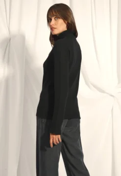 TRILA pull col montant noir