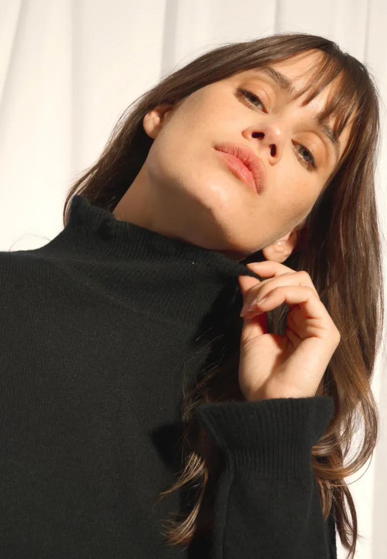 TRILA pull col montant noir